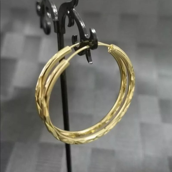 New 18k Gold Plated Hoop Earrings 2021 New Style - Picture 6 of 7